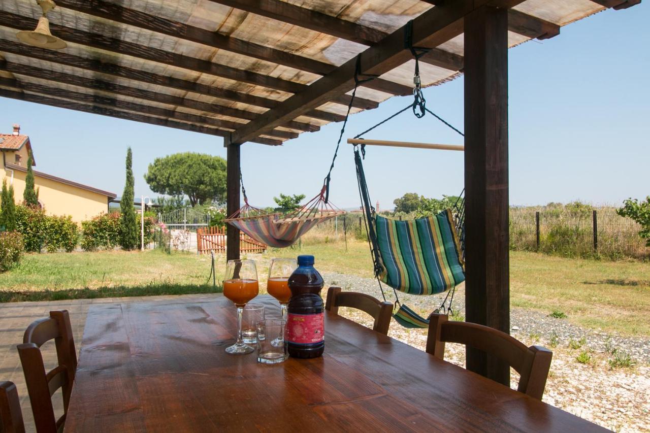 Fattoria Palazzeta - Pet & Family Friendly Aparthotel Cecina  Exterior photo