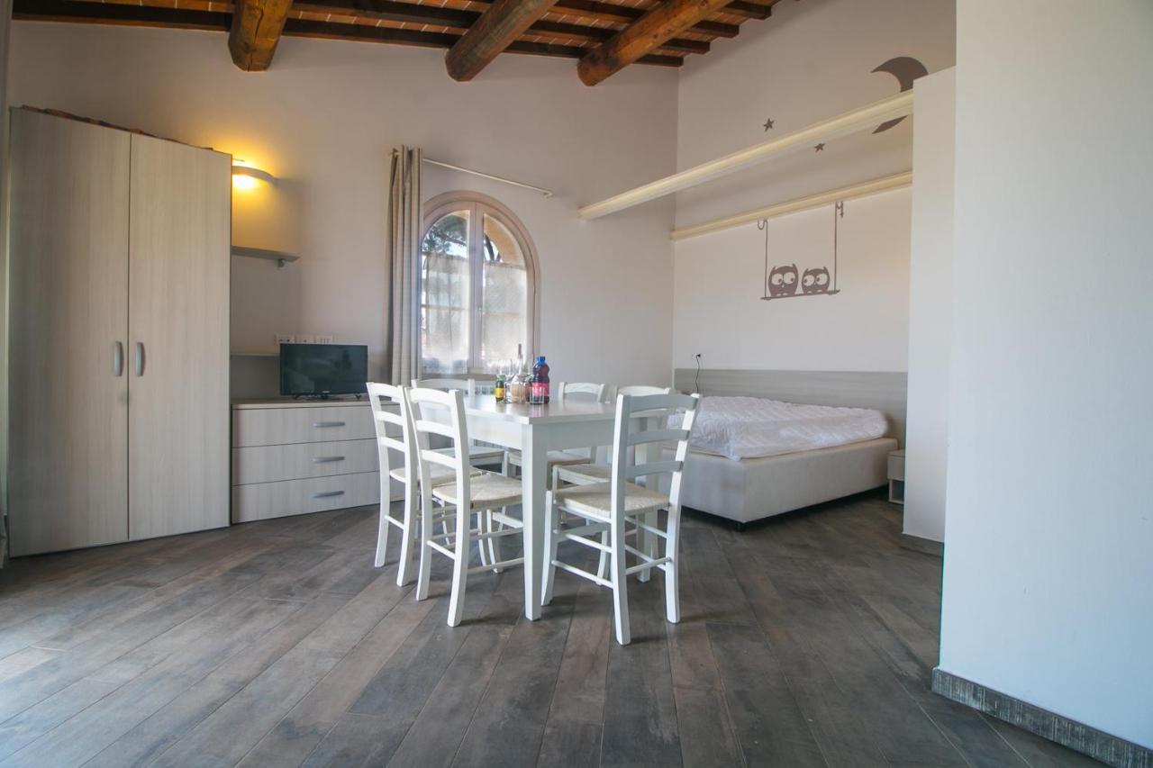 Fattoria Palazzeta - Pet & Family Friendly Aparthotel Cecina  Exterior photo