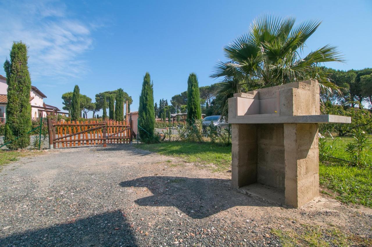 Fattoria Palazzeta - Pet & Family Friendly Aparthotel Cecina  Exterior photo