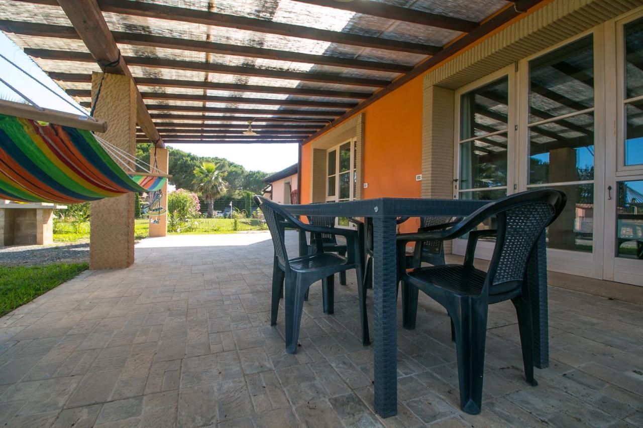 Fattoria Palazzeta - Pet & Family Friendly Aparthotel Cecina  Exterior photo